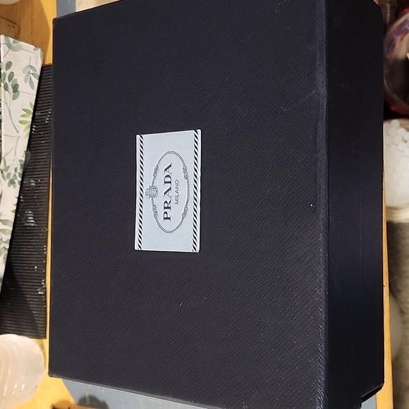 Prada shoe box - Picture 2 of 8